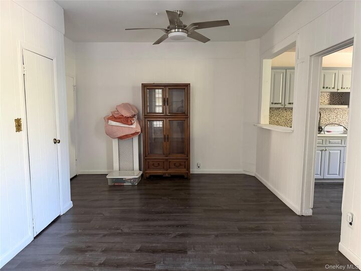 Property Photo: 4529 Carpenter Avenue NY 10470
