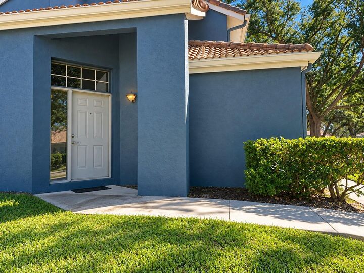 Property Photo: 4489 Oak Arbor Circle FL 32808