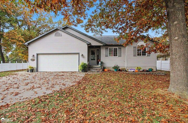 Property Photo: 7047 Gillette Road MI 48433-9341