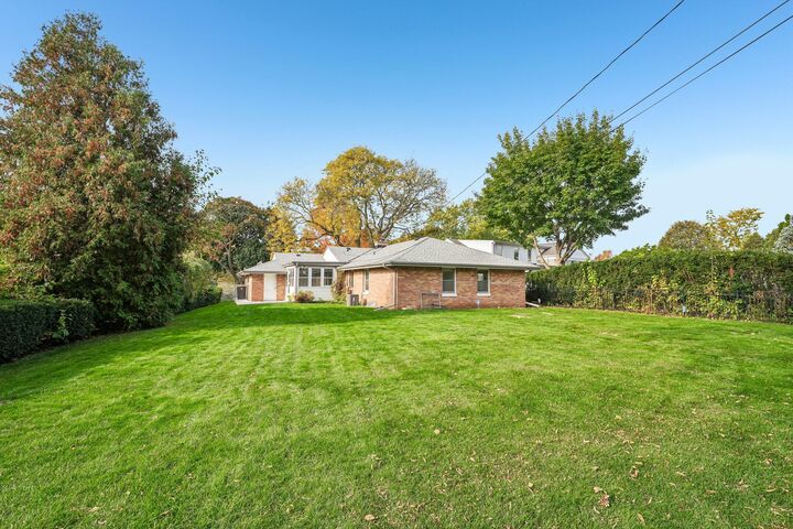 Property Photo:  7824 Saint Anne Ct  WI 53213 
