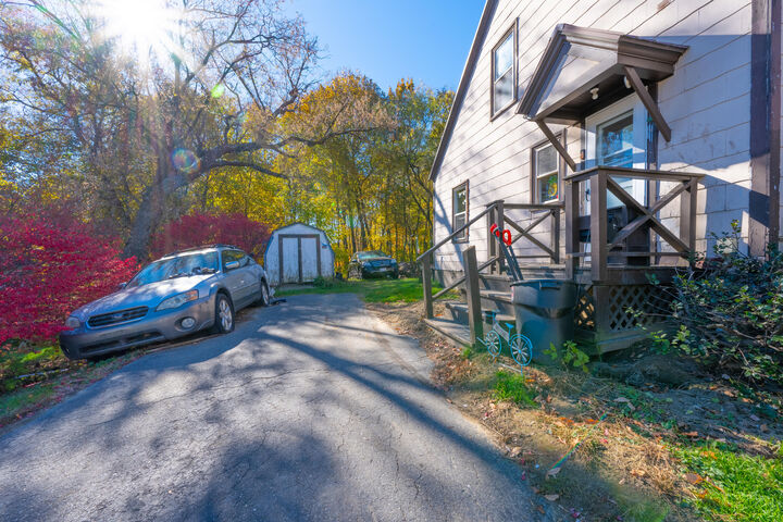 Property Photo: 31 Abbott Street ME 04901