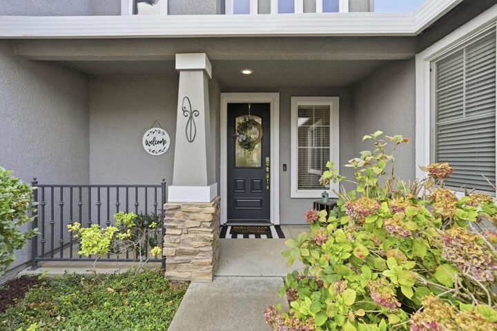 Property Photo:  1774 Irongate Way  CA 95835 