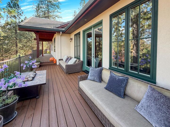 Property Photo:  5050 Bella Vista Circle  CA 95631 