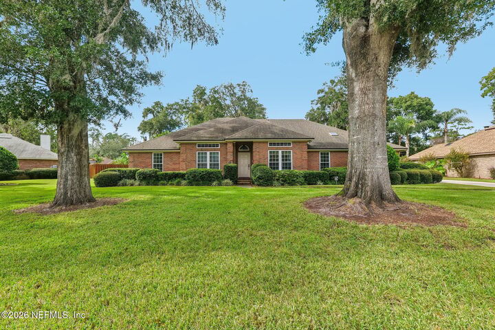 Property Photo: 2681 Belleshore Court FL 32073