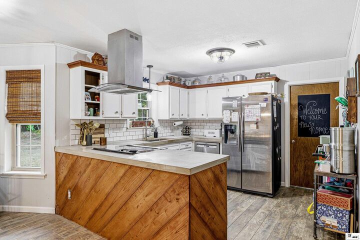 Property Photo: 206 Lakewood Drive LA 71203