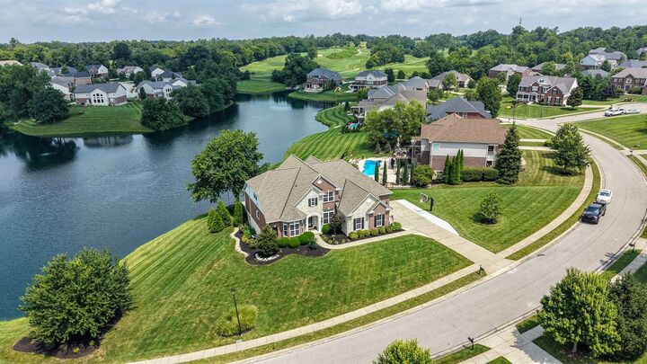 Property Photo:  2622 Twin Hills Court  KY 41091 