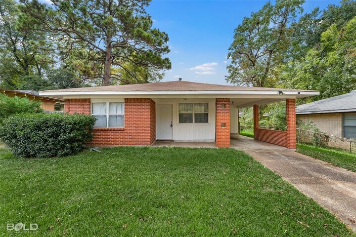 Property Photo:  3825 Merwin  LA 71109 