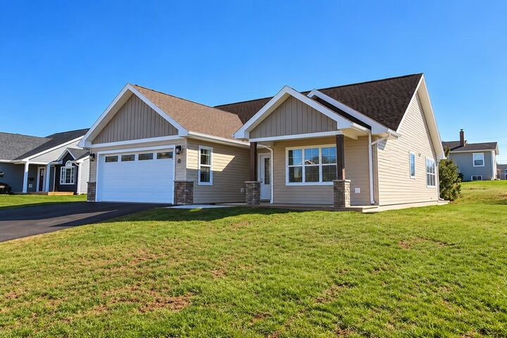 Property Photo:  113 Gamble Avenue  PE C1N 5V2 