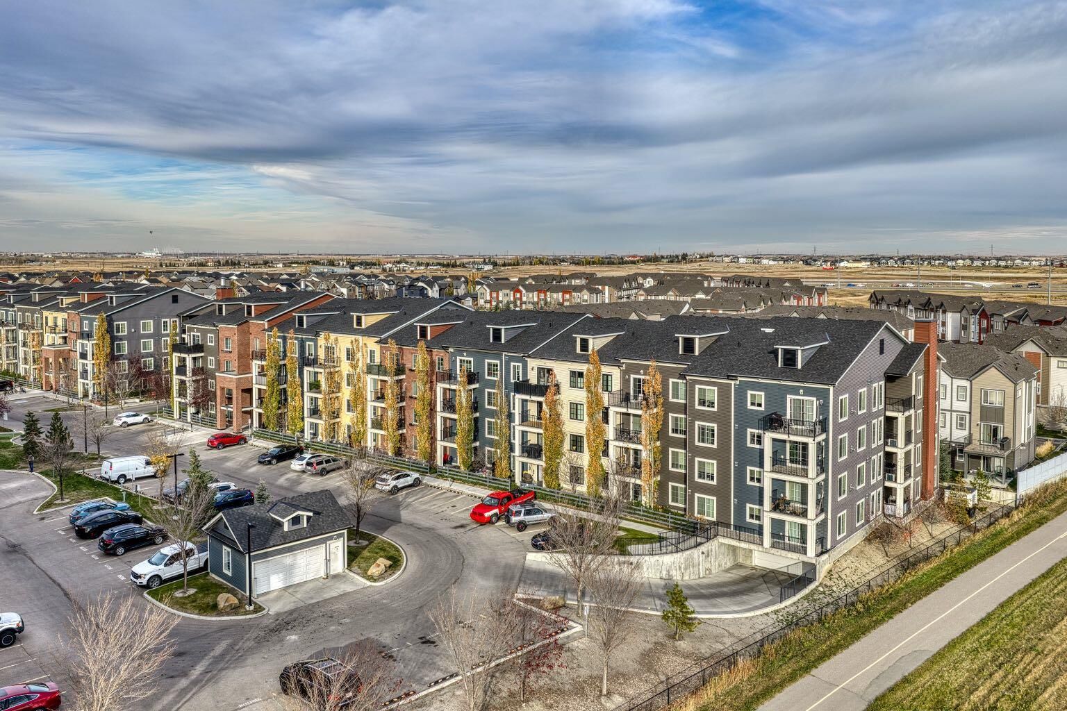 Property Photo:  99 Copperstone Park SE 2414  AB T2Z 5C9 