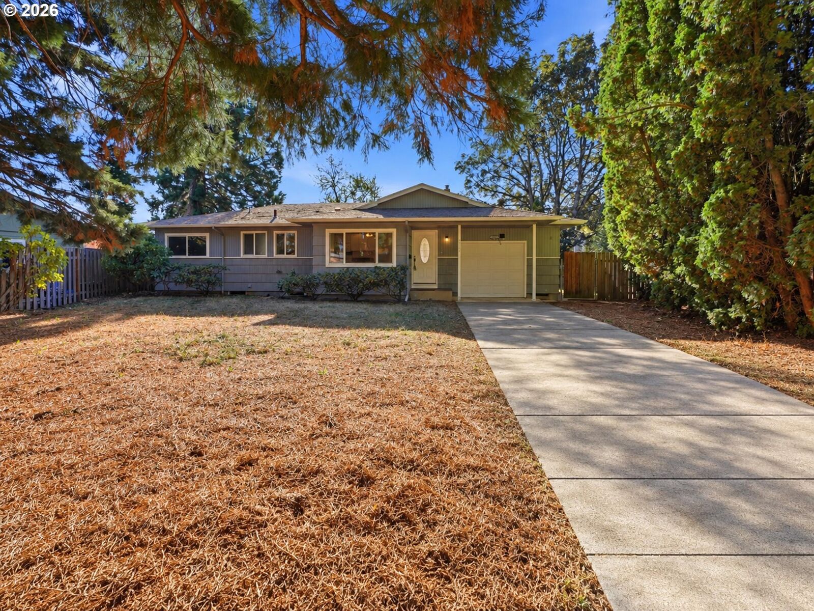 Property Photo:  4304 SE Fieldcrest Dr  OR 97222 
