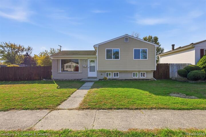 Property Photo:  28711 Halecreek Street  MI 48174 