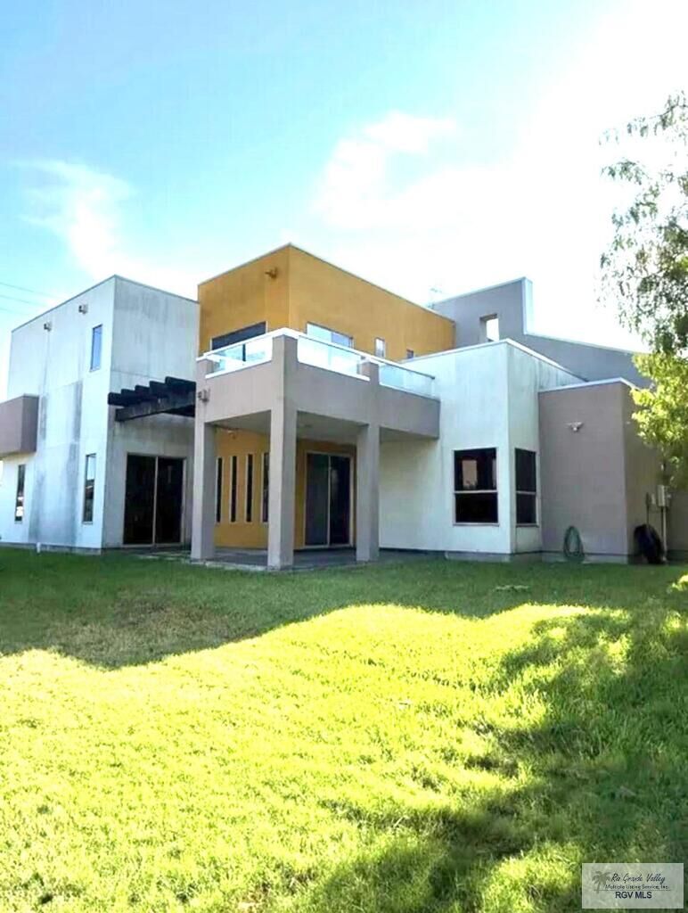 Property Photo: 500 Country Club Rd. B TX 78520