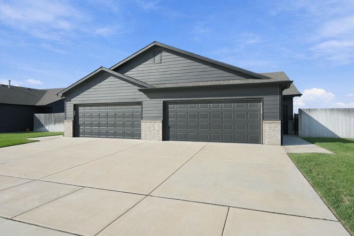 Property Photo: 13413 W Haskell Ct KS 67235
