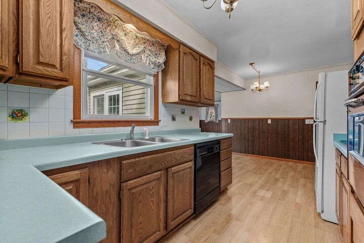 Property Photo:  531 Sunrise Lane  WI 53946 