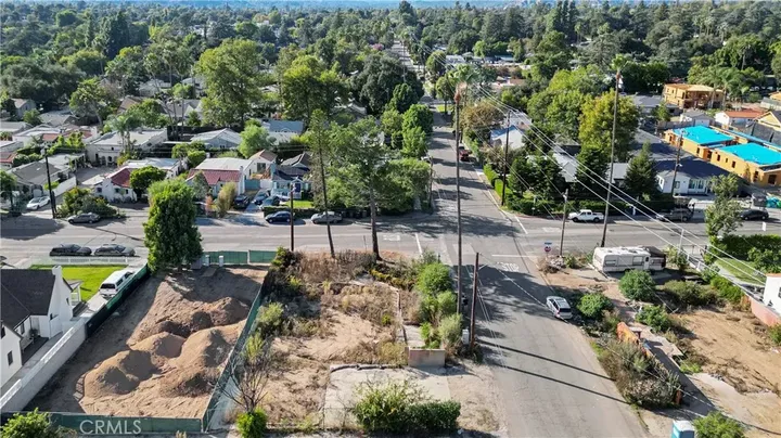 Property Photo:  2040 El Molino  CA 91001 