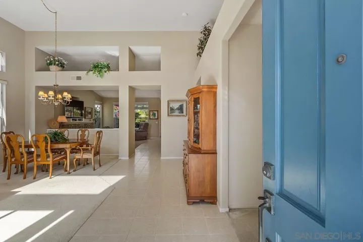 Property Photo:  4887 Glenhollow  CA 92057 