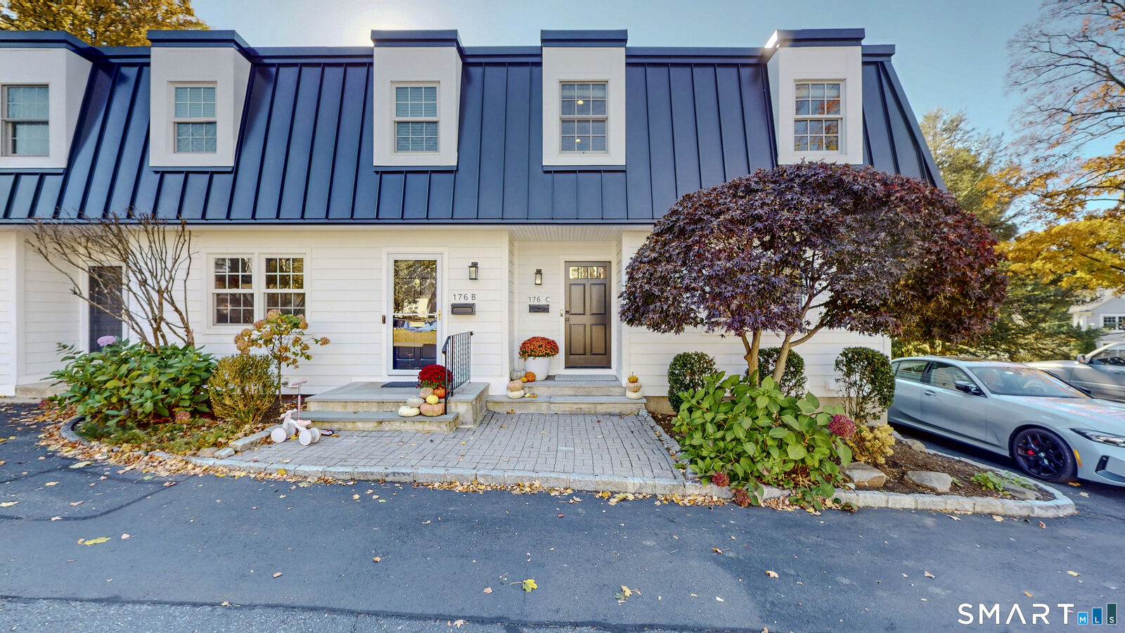 Property Photo: 176 Summer Street C CT 06840
