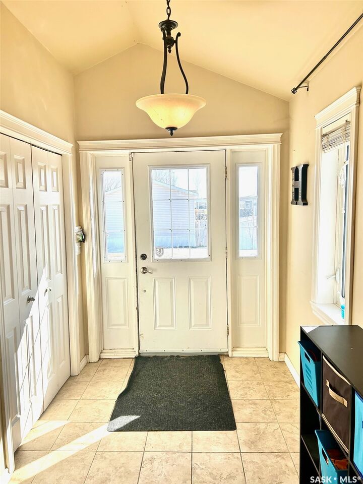Property Photo:  106 1st Avenue SW 23  SK S4H 2J1 
