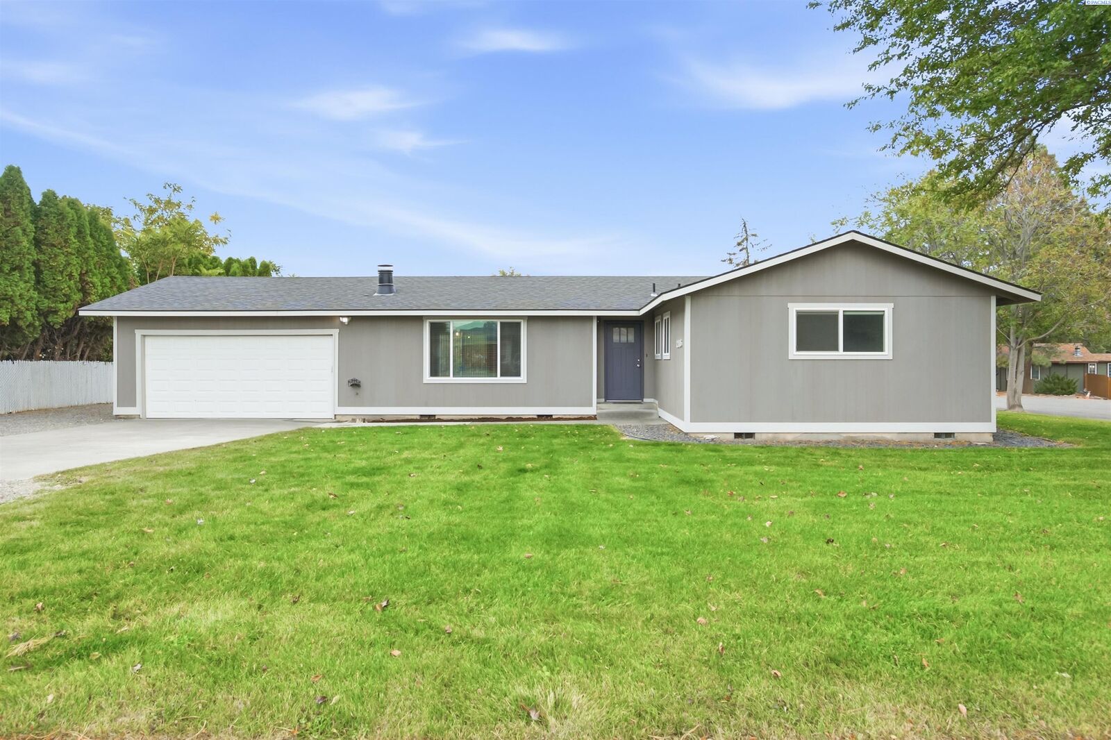 Property Photo: 2705 S Quincy WA 99337