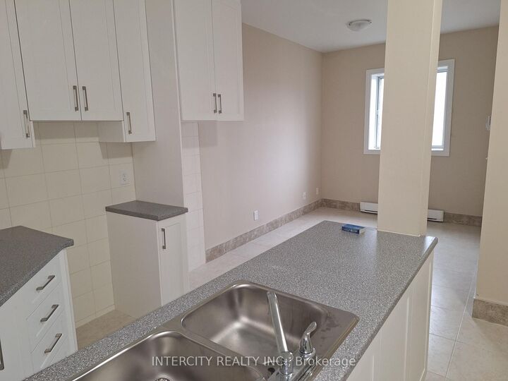 Property Photo:  339 St. Paul Street 204  ON L2R 3M2 