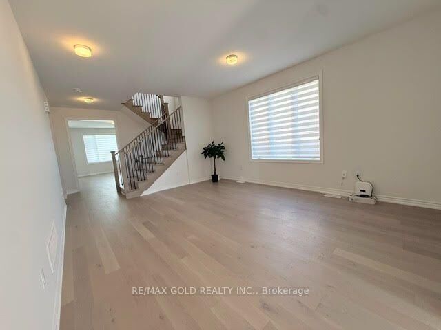 Property Photo: 41 Tapscott Crescent ON L6R 4G7