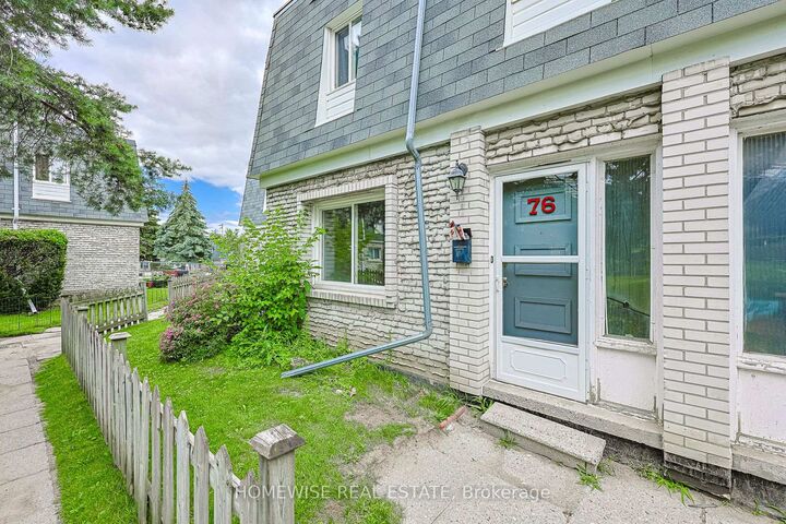 Property Photo:  1350 Winding Trail 72  ON L4Y 2T8 