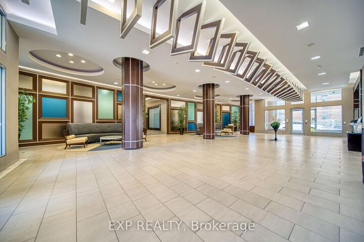 Property Photo: 5793 Yonge Street 605 ON M2M 0A9