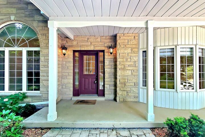 Property Photo:  1976 Forest Valley Drive  ON L9S 4A5 