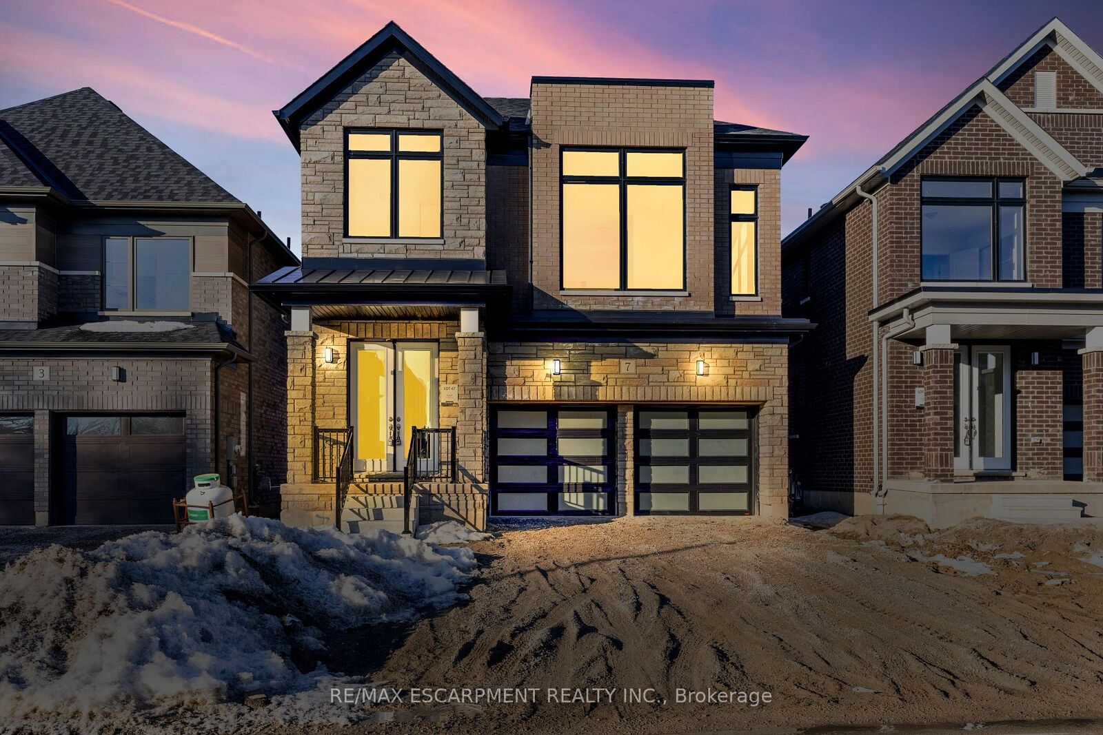 Property Photo:  7 Blain Drive  ON L0R 1C0 