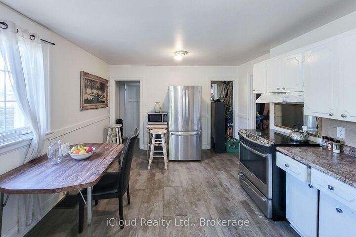 Property Photo:  39 Princess Street  ON L8L 3K7 