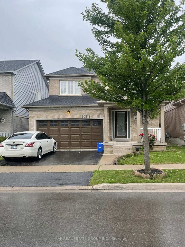 Property Photo:  1067 Easterbrook Crescent  ON L9T 0C4 