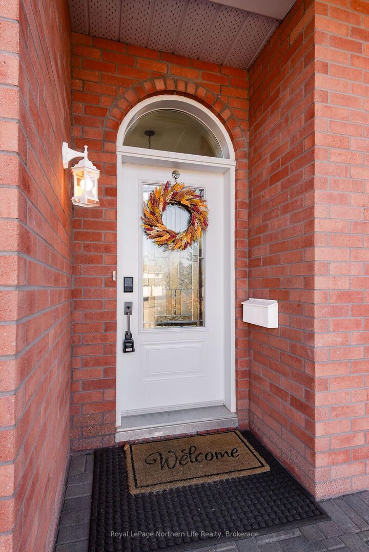 Property Photo: 481 Maplewood Avenue ON P1B 8Z3