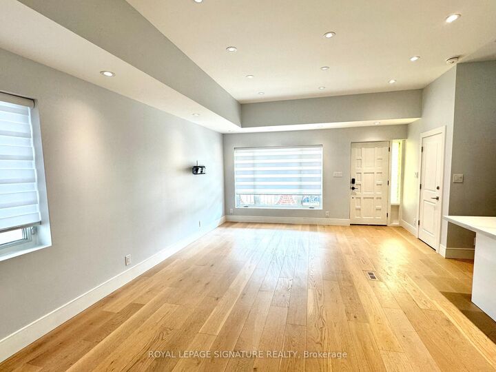 Property Photo:  36 Ashmore Avenue  ON M8Z 4C4 