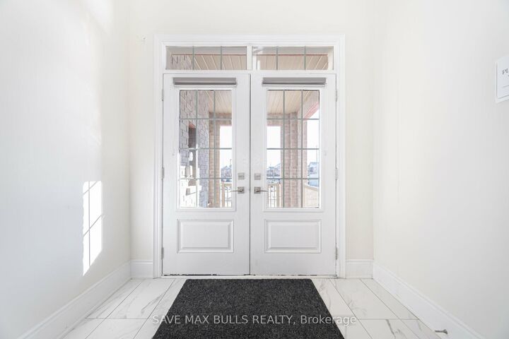 Property Photo:  26 Foxsparrow Road  ON L6R 4E1 