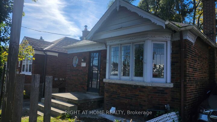 Property Photo:  1842 Keele Street  ON M6M 3X4 