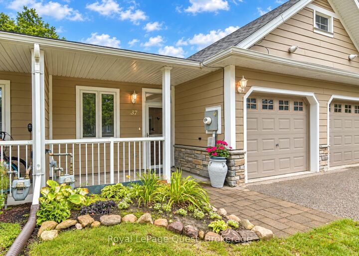 Property Photo: 37 Riverwalk Drive ON L0K 1E0