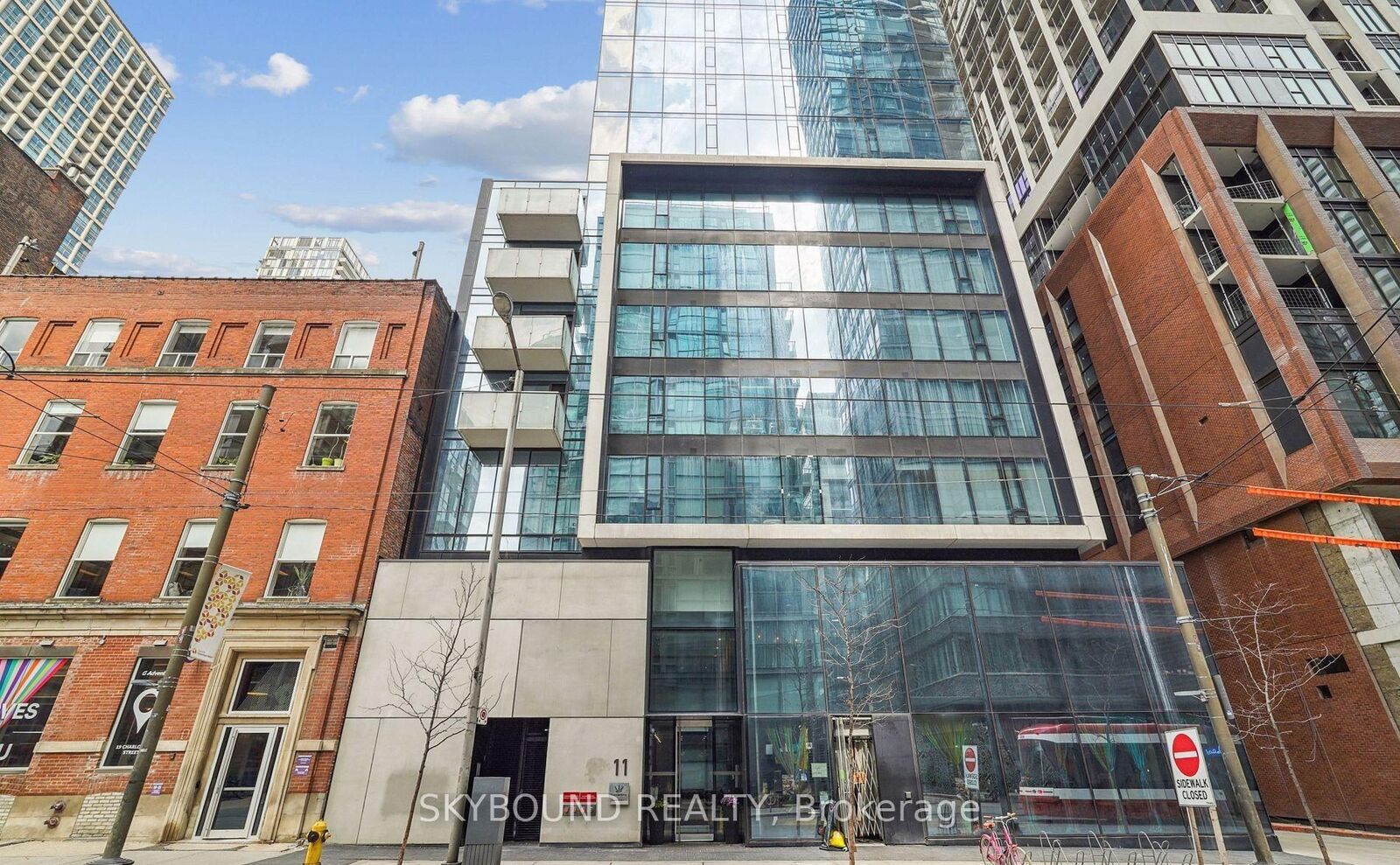 Property Photo: 11 Charlotte Street 608 ON M5V 2H5