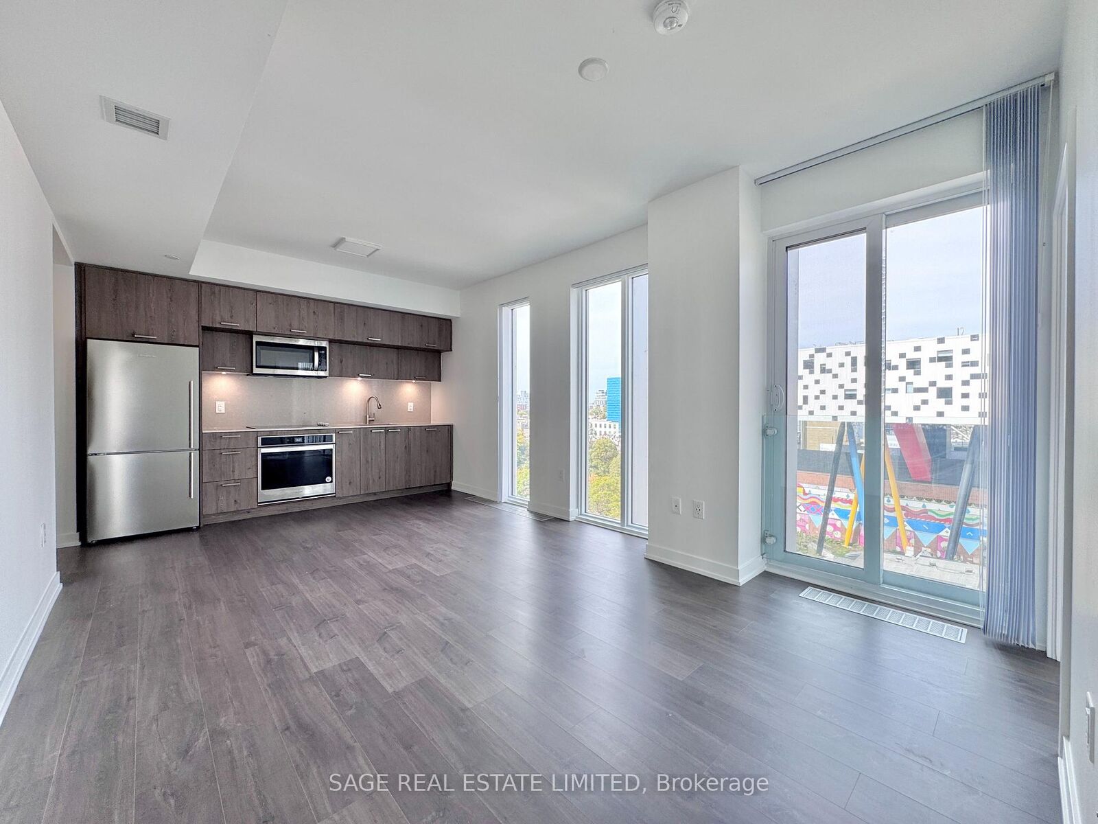 Property Photo:  50 McCaul Street 1105  ON M5T 0B6 