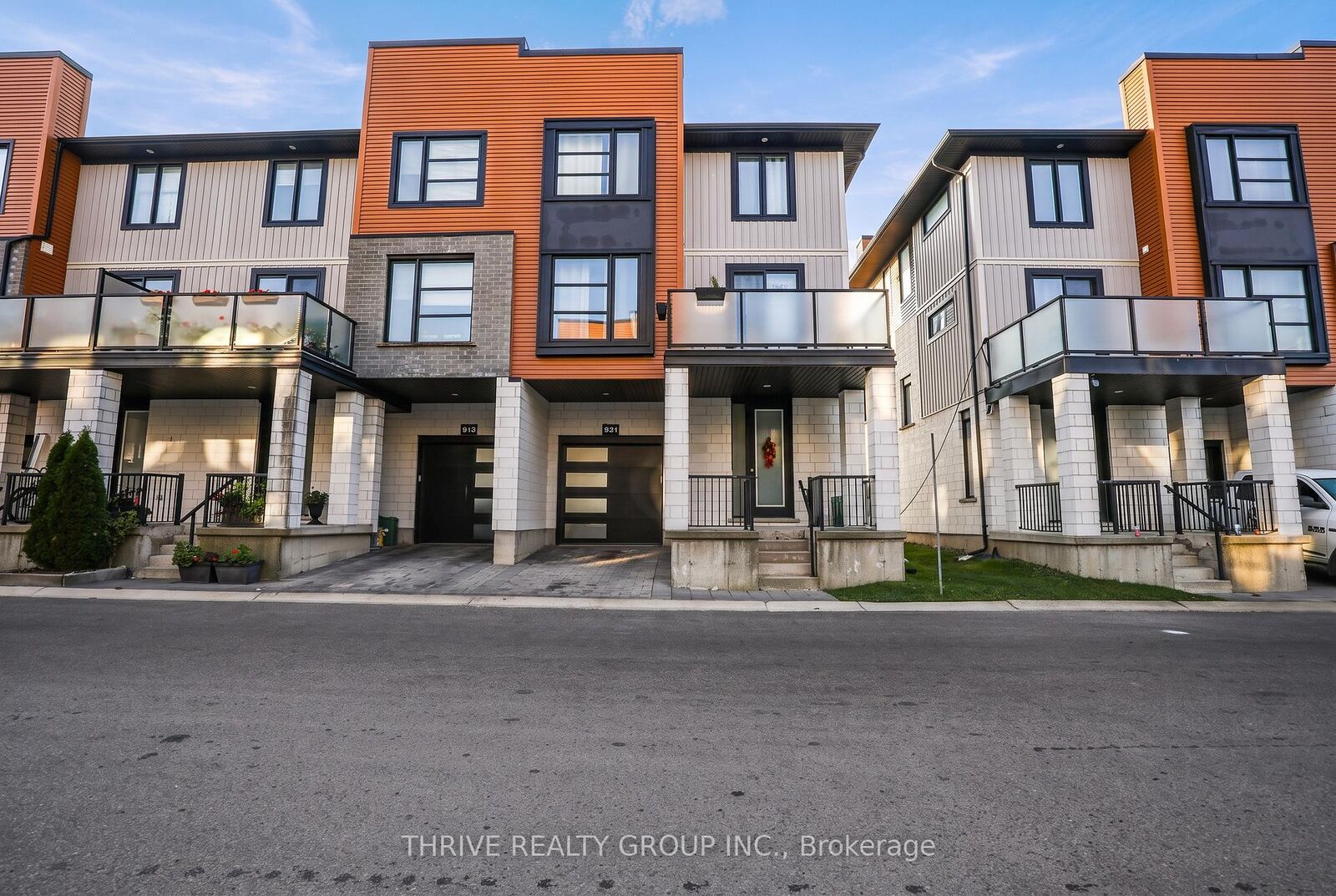 Property Photo:  921 Sarnia Road  ON N6H 0J7 