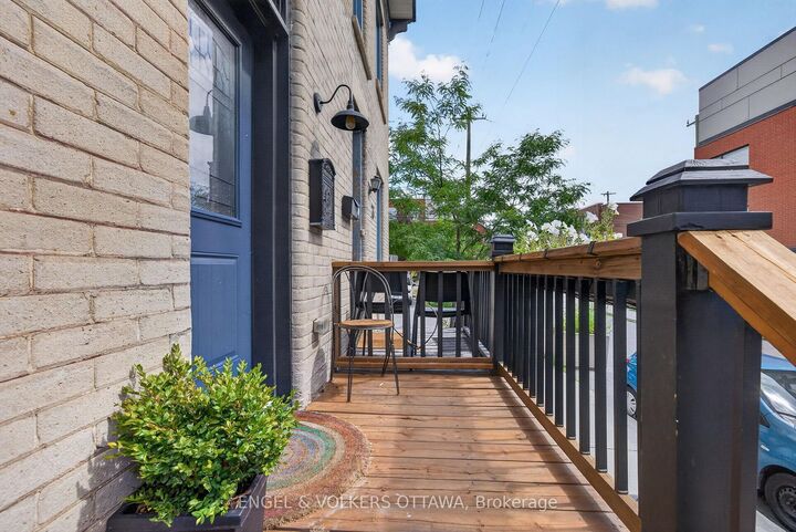 Property Photo:  75 Eccles Street  ON K1R 6S5 