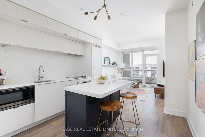 Property Photo:  38 Cameron Street 723  ON M2N 1H1 