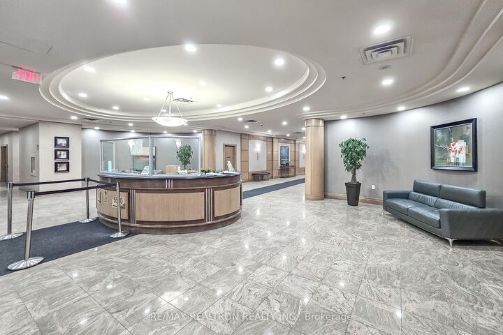 Property Photo: 5508 Yonge Street 1606 ON M2N 5S2
