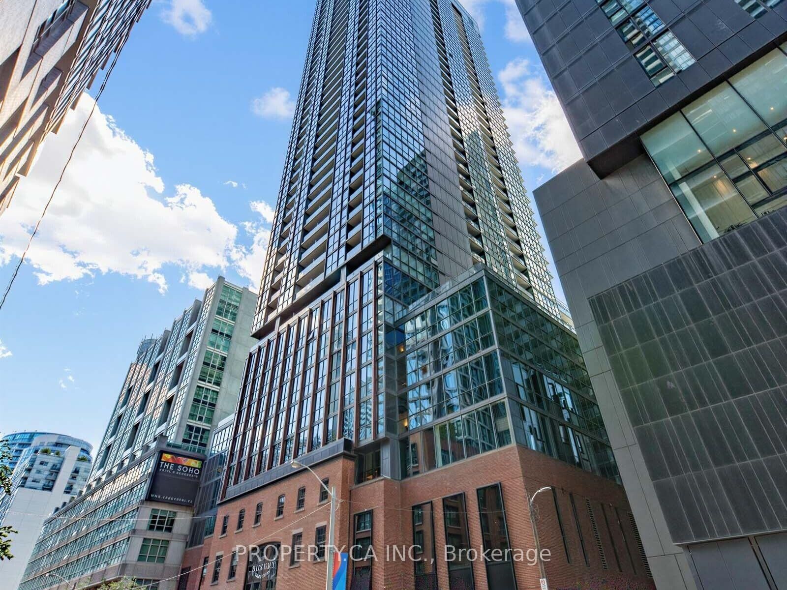 Property Photo:  88 Blue Jays Way 3509  ON M5V 2G3 