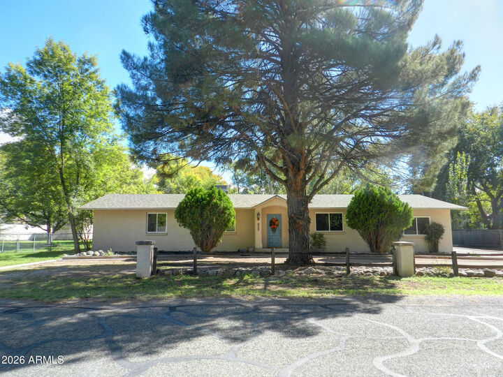 Property Photo:  3995 E Meadow Lane  AZ 86342 