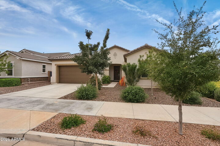 Property Photo:  21055 E Arroyo Verde Drive  AZ 85142 