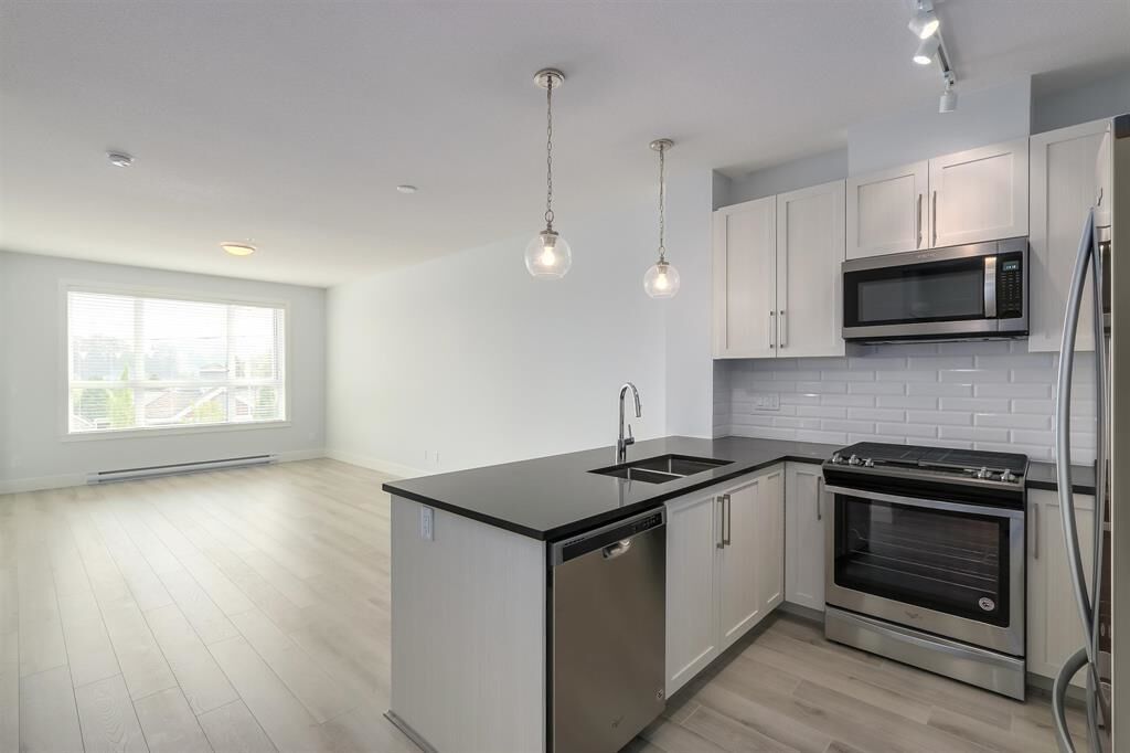 Property Photo:  2960 151 Street 316  BC V4P 0G3 