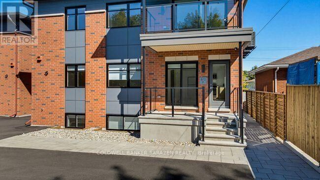 Property Photo:  872 Riddell Avenue North E  ON K2A 2V9 