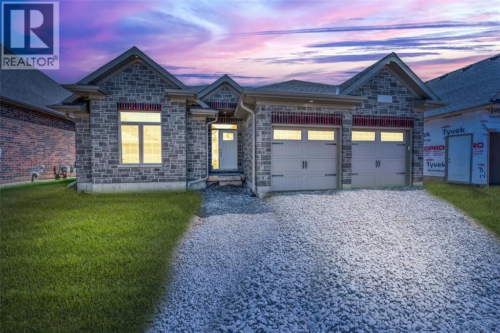 Property Photo: 3828 Turnberry Lane ON N0N 1E0