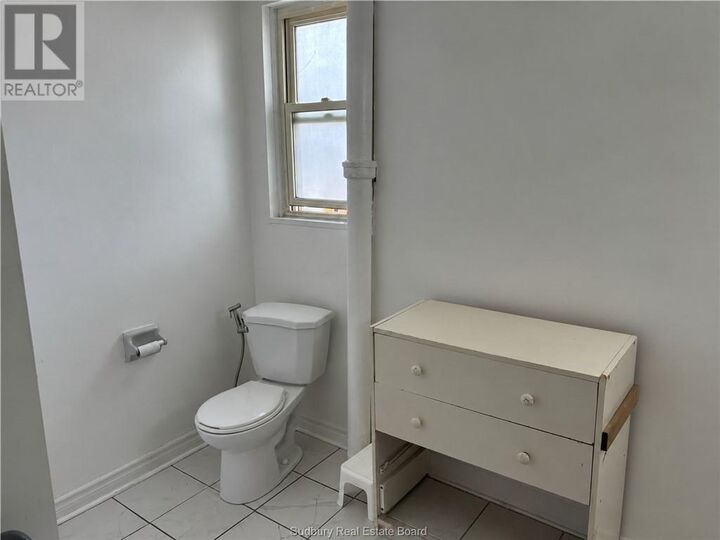 Property Photo: 250 Bond Street ON P3C 2T5