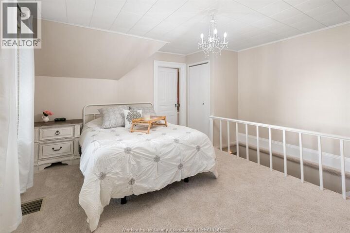 Property Photo:  8990 Canard Drive  ON N9H 0H4 